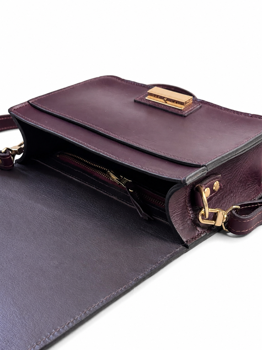 Women’s Crossbody Bag — Bar Push-Lock Closure