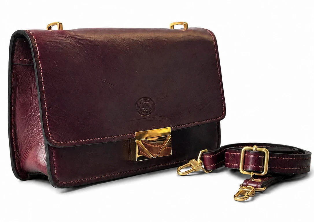 The Leather Shoulder Bag — A little elegance. Every day.
